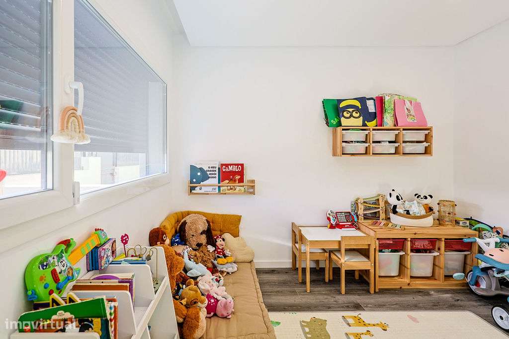 Moradia T4 com jardim, Fernão Ferro-29