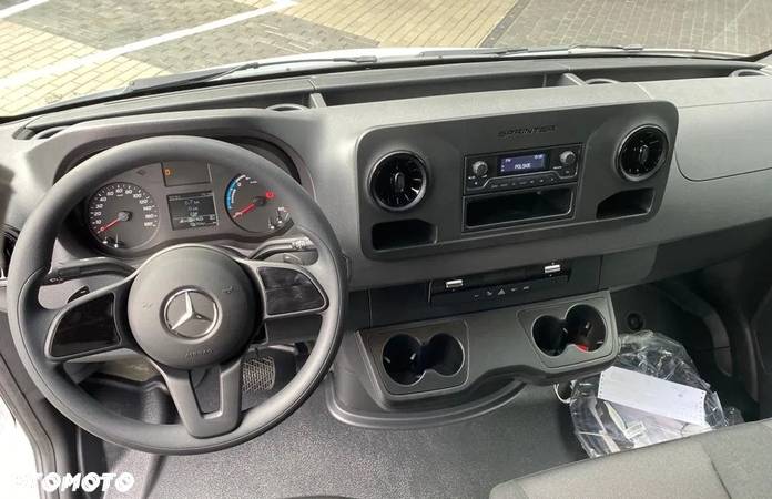 Mercedes-Benz eSprinter - 8