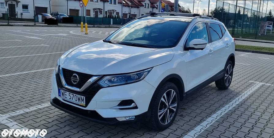 Nissan Qashqai 1.3 DIG-T N-Connecta - 1