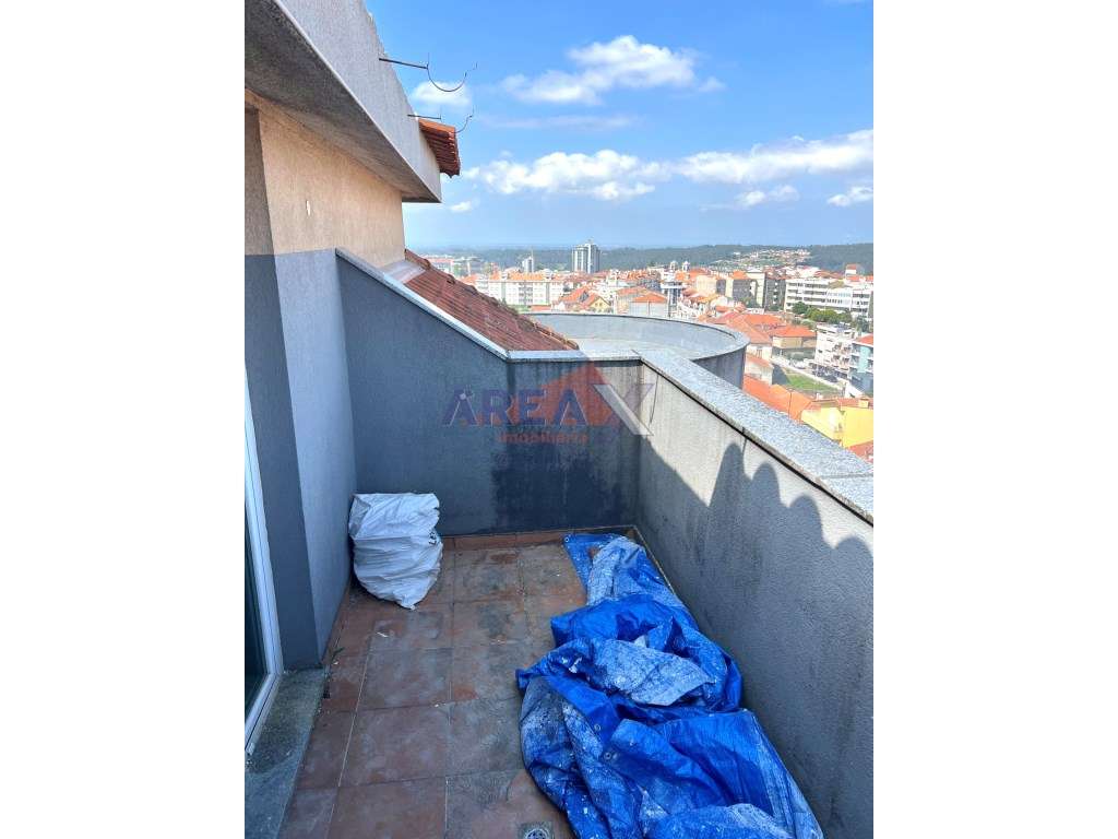 T3 Duplex com Piso Superior e Entrada Independente | Garagem | Oliv...-31