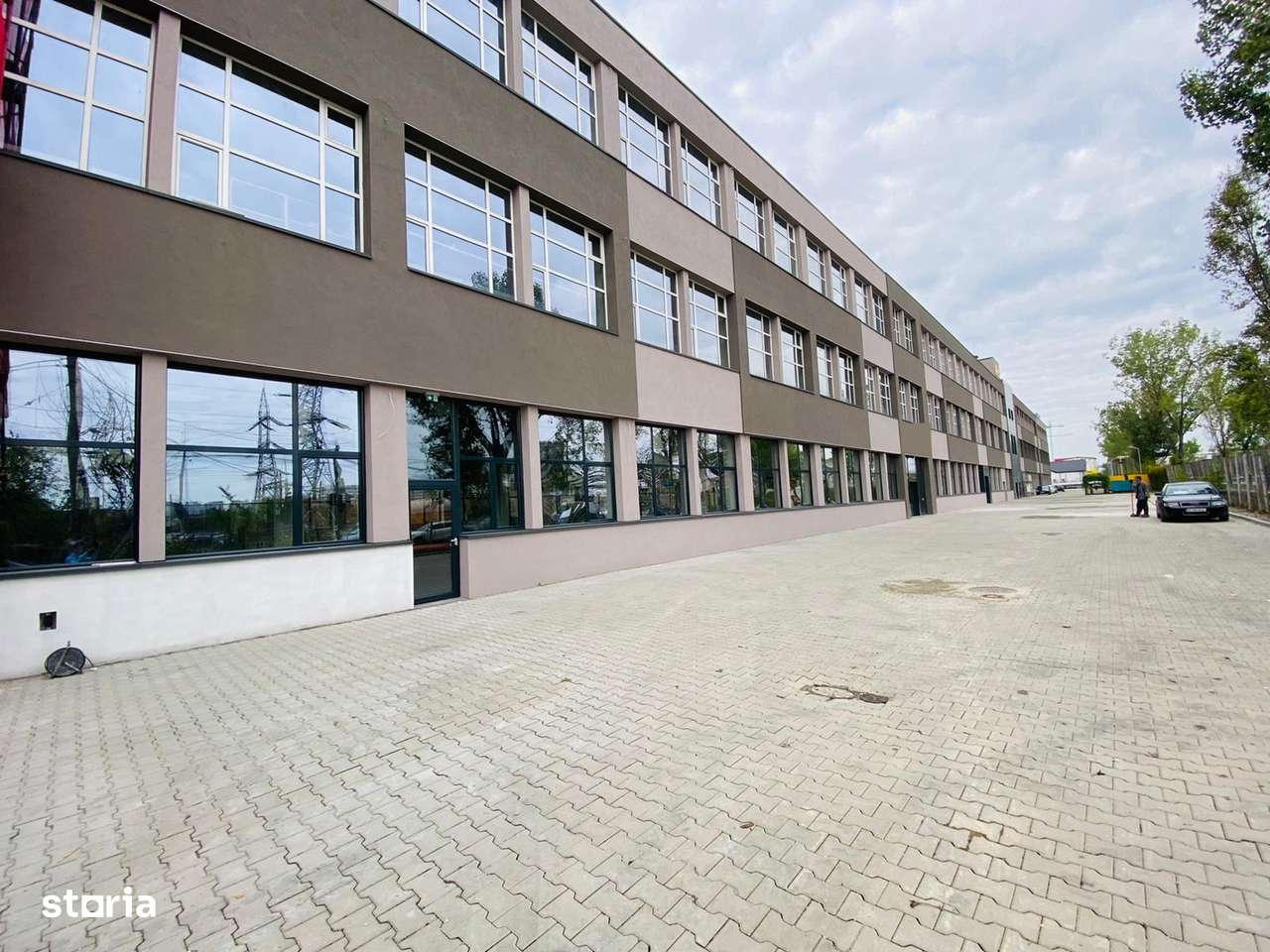 Spatiu de la 1775mp la 5000mp, zona Carrefour Felicia - Imagine principală: 2/6