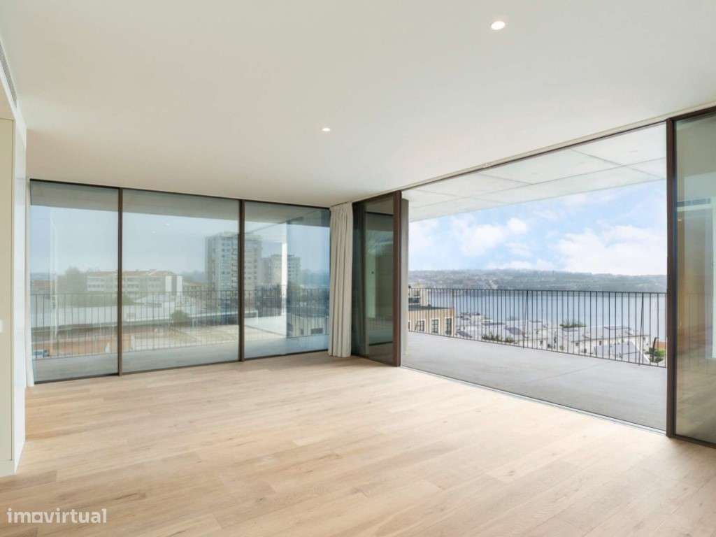 Apartamento T2 com vista de rio e mar junto ao Fluvial - Grande imagem: 4/25
