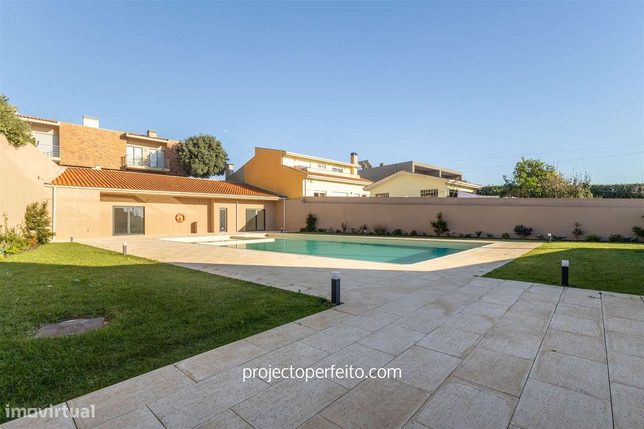 Moradia T3 em Condomínio Fechado com piscina - Grande imagem: 5/32