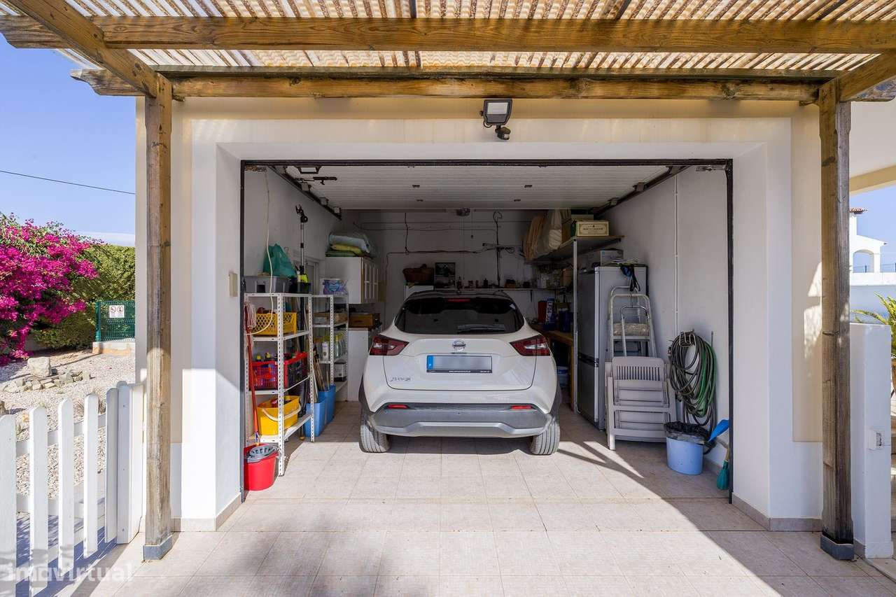 MORADIA TÉRREA V4 COM PISCINA PARA VENDA NO SARGAÇAL-35