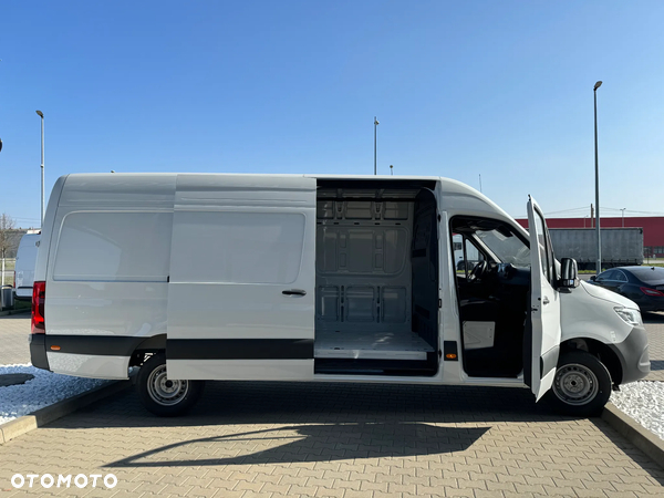 Mercedes-Benz Sprinter 319 - 5