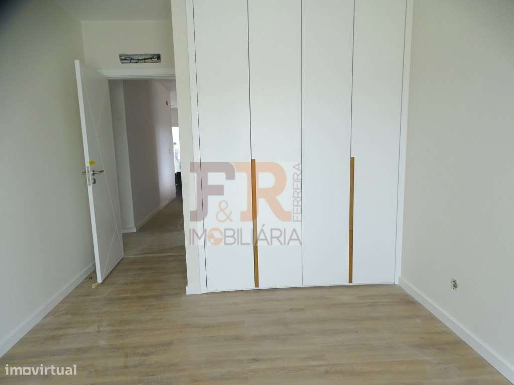 Moradia Isolada Térrea T4 com Garagem - Quinta do Anjo Palmela-27
