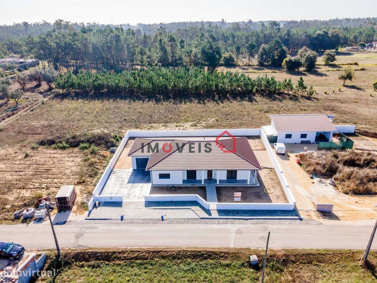 Moradia T3+1 de Sonho no Carriço – Lote de 985 m² - Grande imagem: 5/31