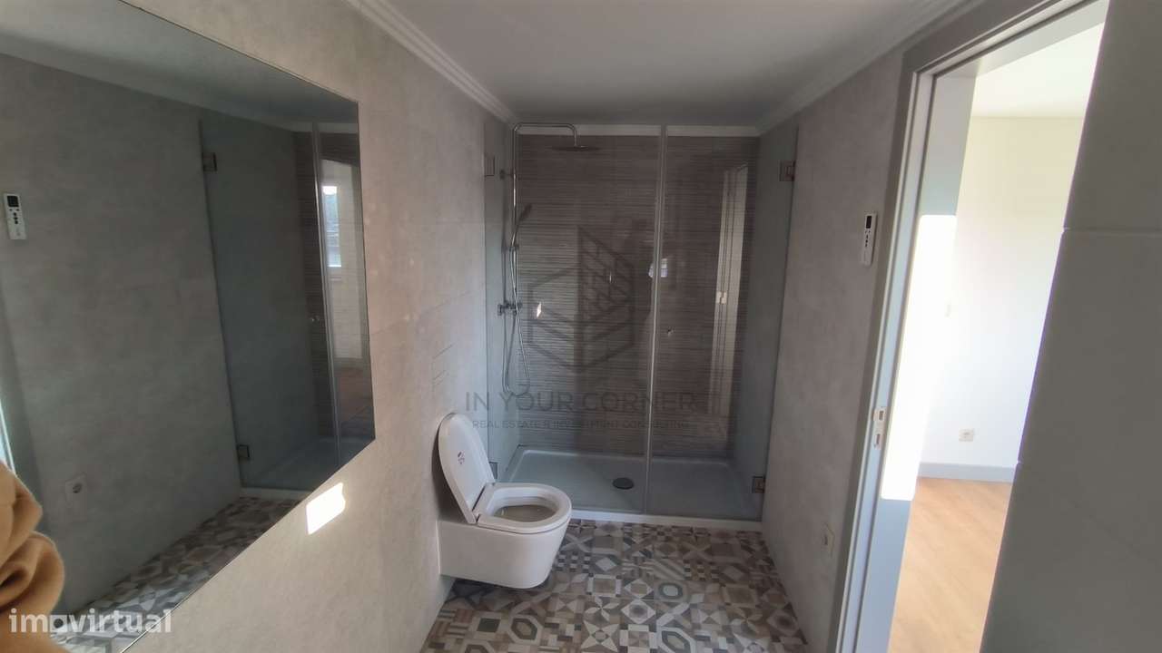 Apartamento T4 DUPLEX Venda em São Vicente,Lisboa-15