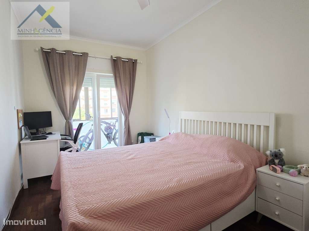 Apartamento T3 remodelado no Bairro do Liceu em Setúbal-21
