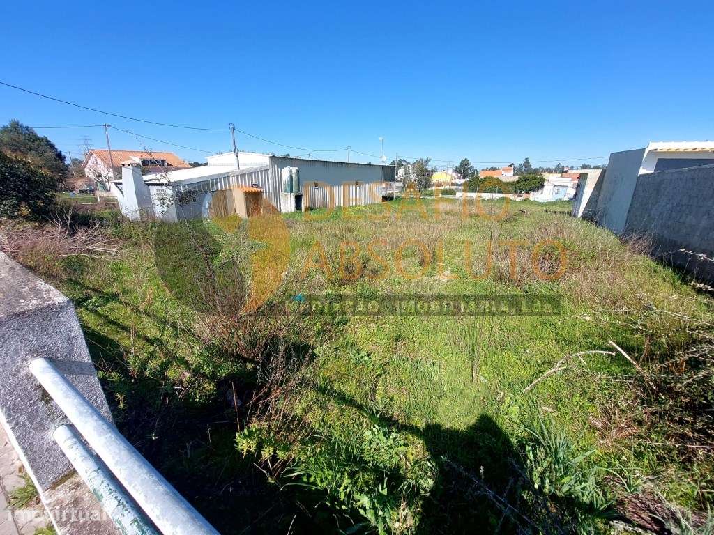 Terreno Urbano Gaveto 1250m2, murado, Quinta da Marquesa I e III-7