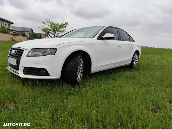 Audi A4 2.0 TDI DPF multitronic Attraction - 3