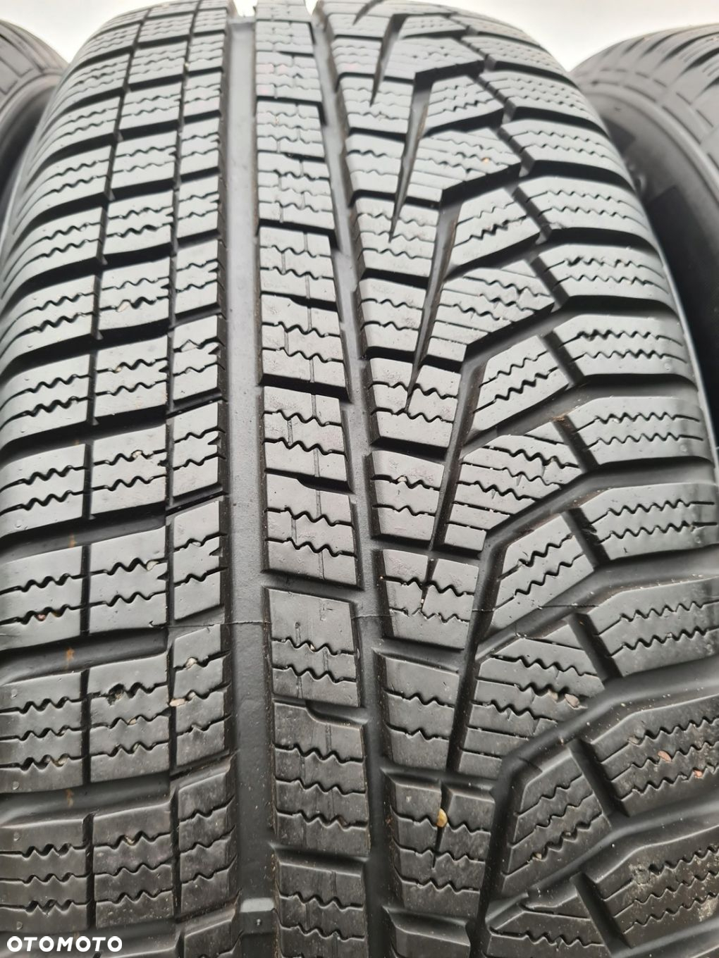 205/55/17 205/55r17 91H Hankook winter icept evo2 - 2