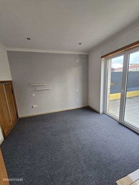 Moradia em banda T3 - Grande imagem: 4/12