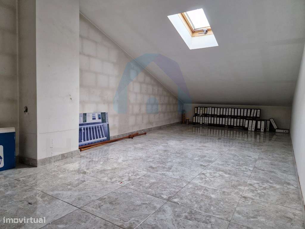 Apartamento T3 com Terraço - Pombal-25