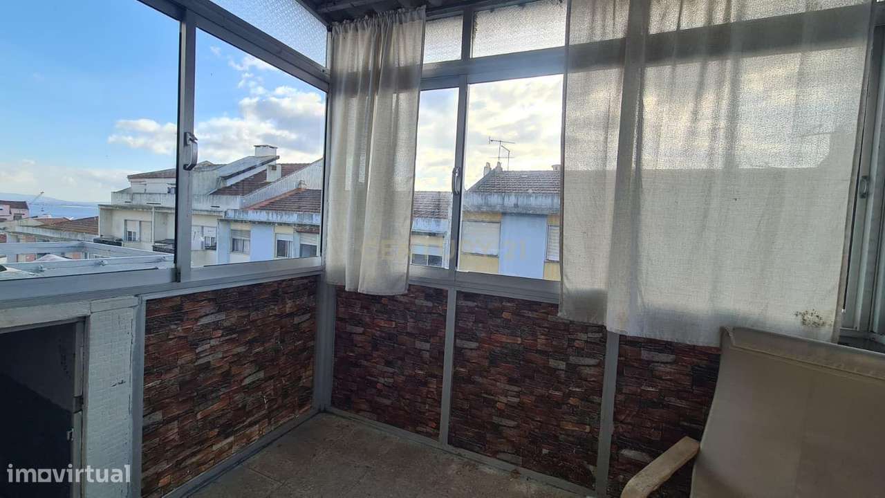 T1 para arrendamento no Beato com vista Rio Tejo - Grande imagem: 2/11