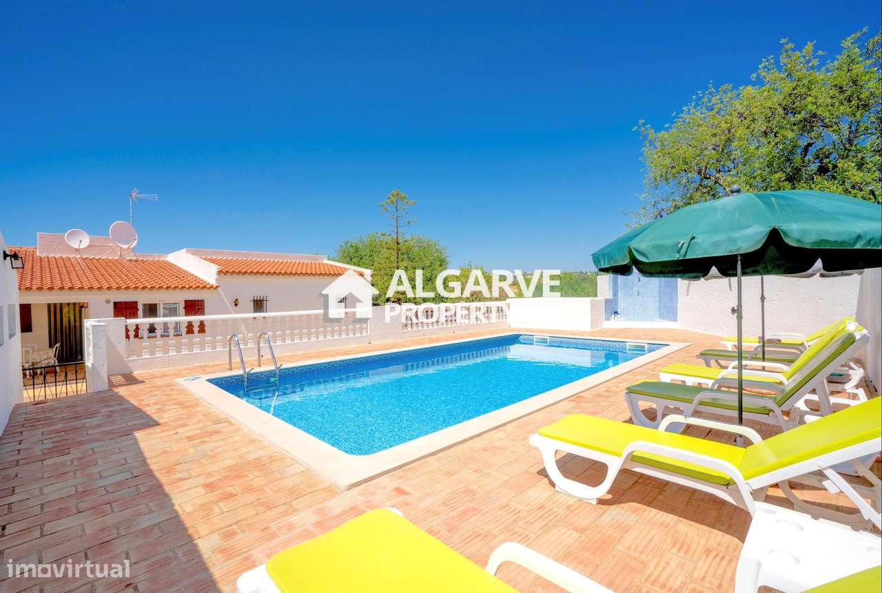 Charmosa moradia V3+1 com vista sobre o campo junto de Sta Barbara de - Grande imagem: 2/33