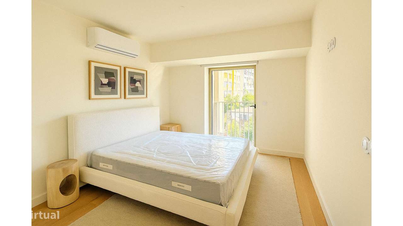 T2 com Garagem e Varandas-12