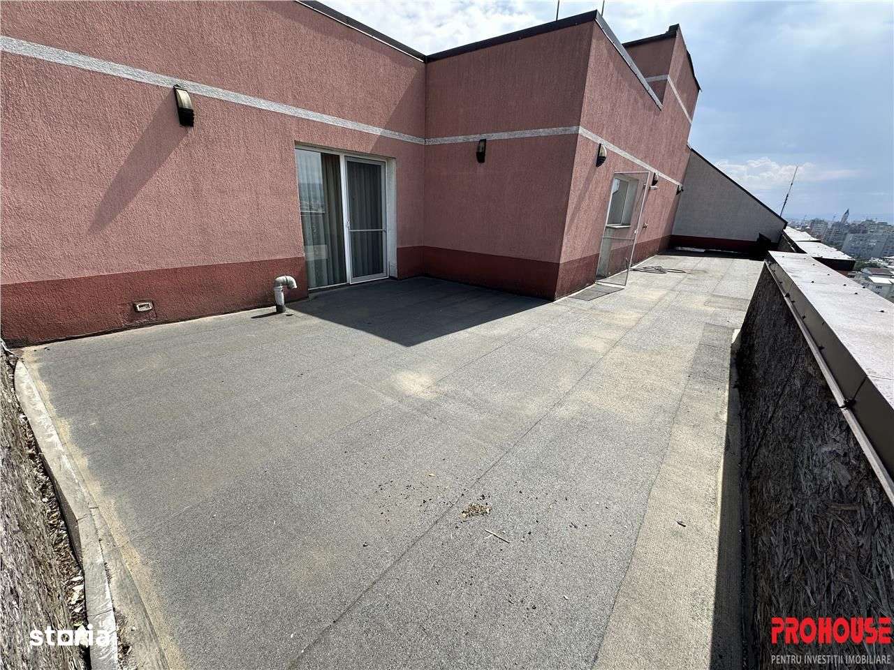 PENTHOUSE - Zona Arena Mall - 294mp-15