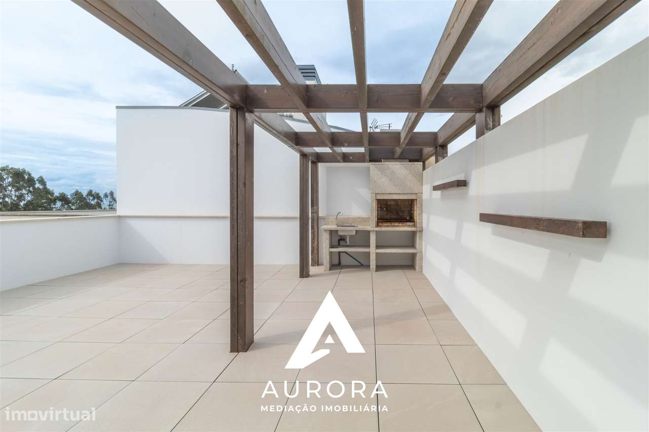 APARTAMENTO T4 DUPLEX TERRAÇO COM 89M2 VISTA MAR - Grande imagem: 3/41