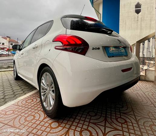 Peugeot 208 1.5 BlueHDi Signature - 8