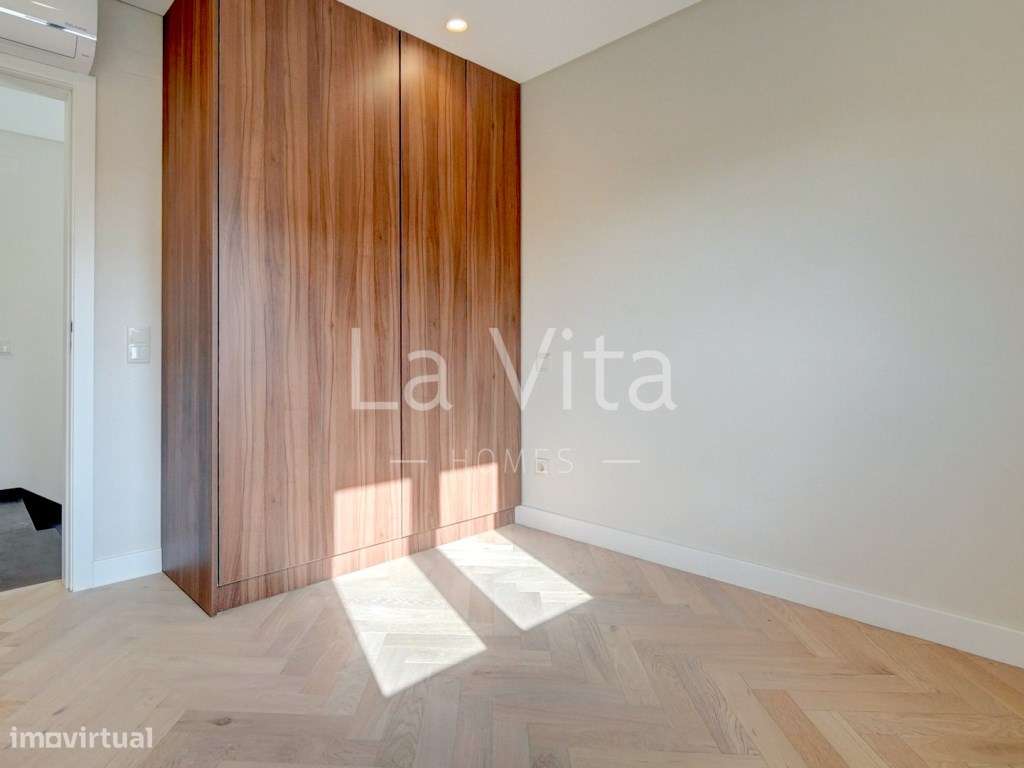 Moradia Isolada T4, com piscina e jardim no Cobre, em Cascais.-26