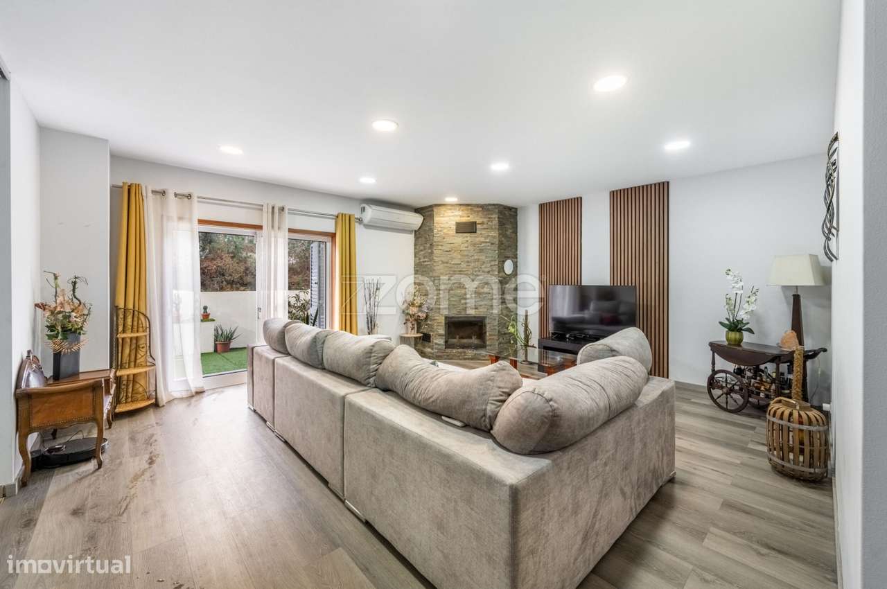 Andar Moradia T3, com logradouro Privativo em Baguim do Monte - Grande imagem: 4/46