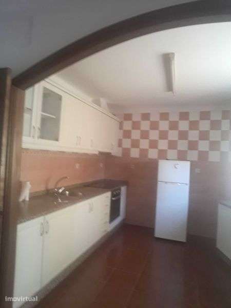 Moradia T3 equipada e bem situada - Grande imagem: 5/8