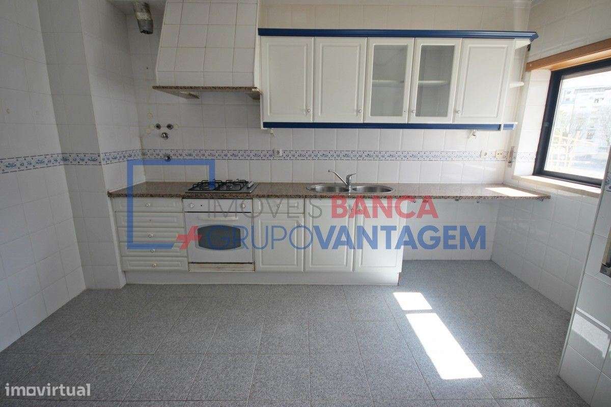 APARTAMENTO T3 SANTARÉM - Grande imagem: 2/18