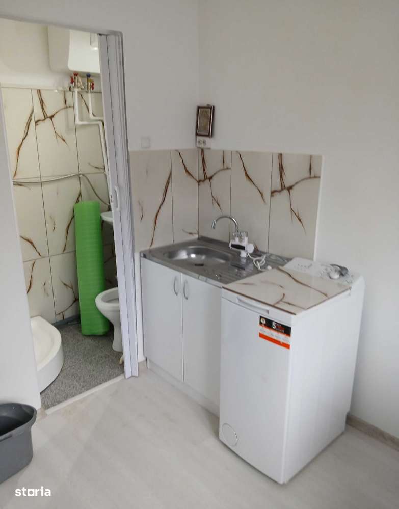 Marasesti-Garsoniera confort redus,et.1,pret 14500Euro - Imagine principală: 4/7