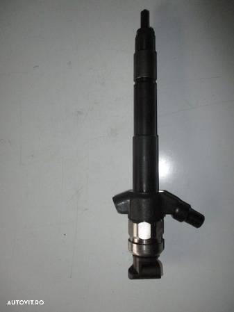 Injector Mitsubishi Pajero - 1