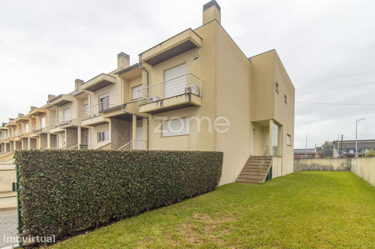 Moradia de gaveto T3 para arrendar em Merelim S. Pedro- Braga - Grande imagem: 2/26