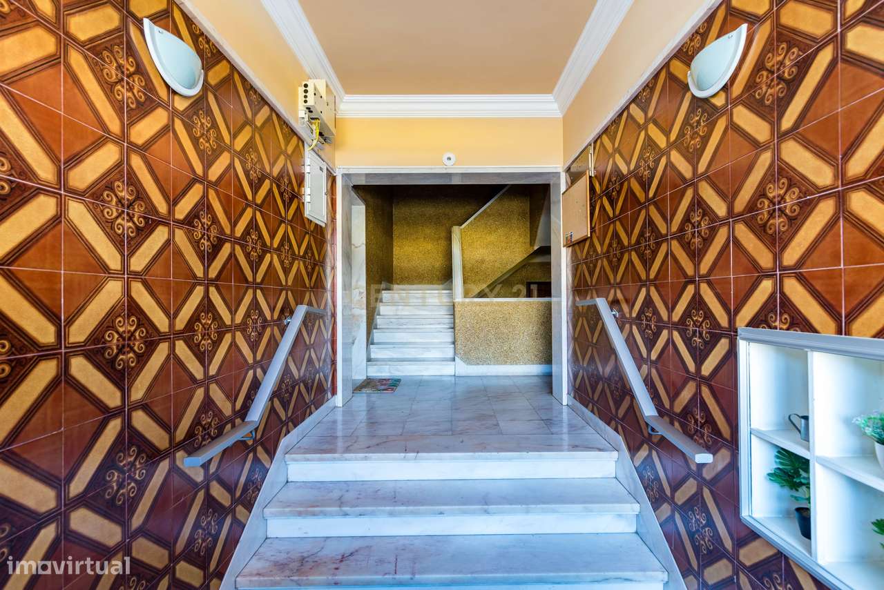 T3 REMODELADO COM BOX E VARANDAS - Grande imagem: 4/31