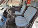 Ford Transit Connect - 16