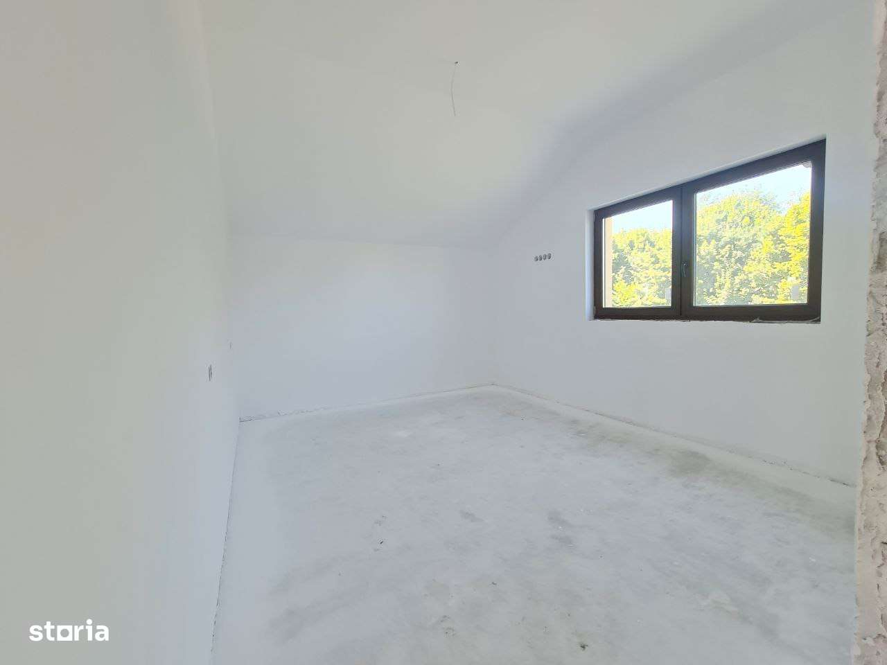 Casa noua cu 4 camere (3 dormitoare) de vanzare Halchiu Comision 0-9