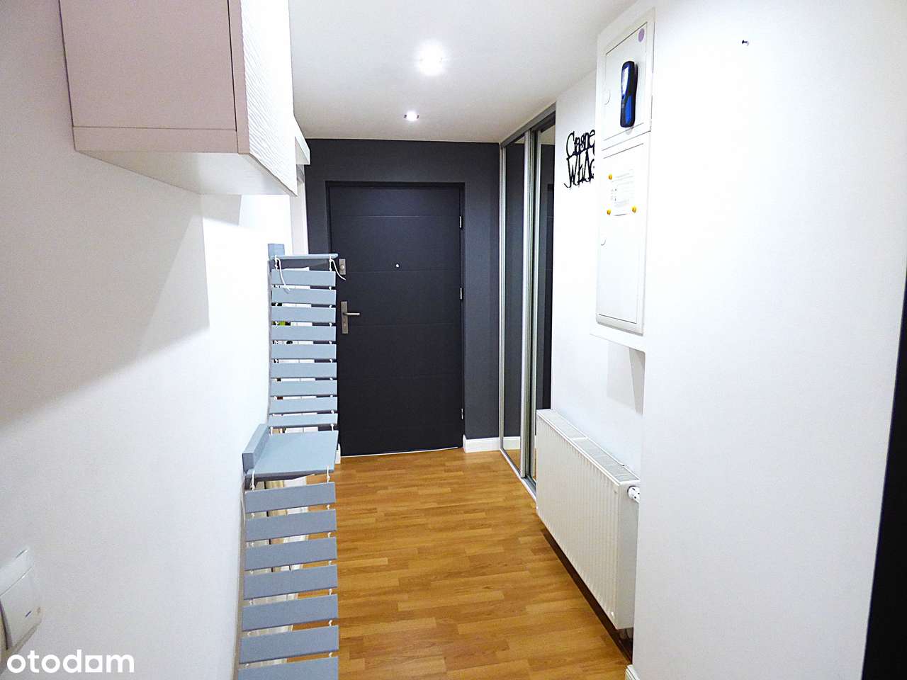 Komfortowe 2 pokoje, garaż, ogród,  klimatyzacja of.2523M-9