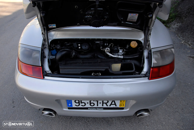 Porsche 996 Turbo - 12