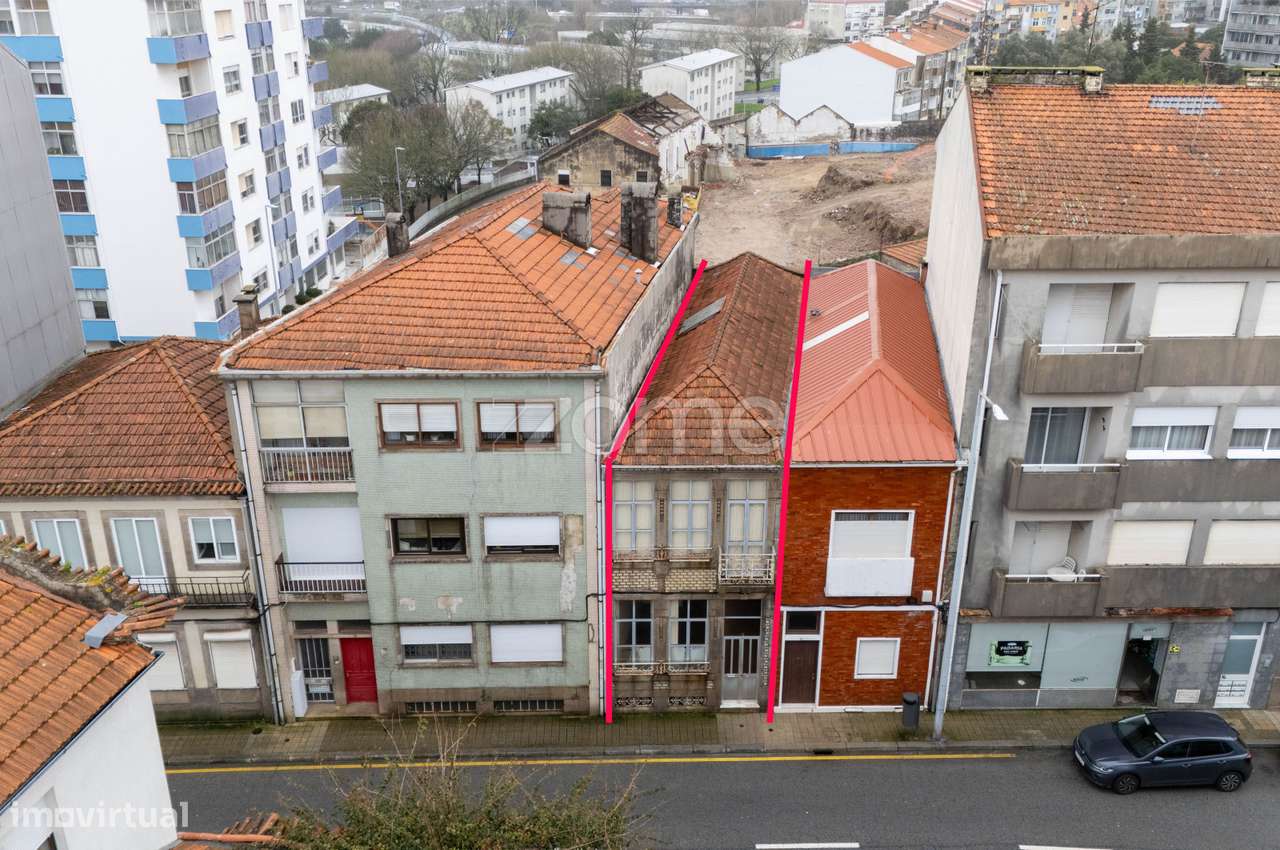 Moradia T4 Com Projeto Aprovado Porto Paranhos