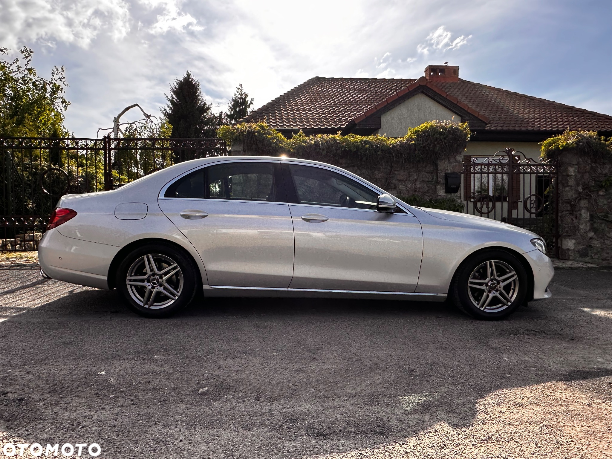 Mercedes-Benz Klasa E 220 d Business Edition 9G-TRONIC - 6