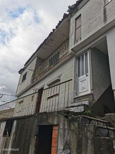 Casa Para Reconstrucao Baiao Ancede Vista Rio Douro