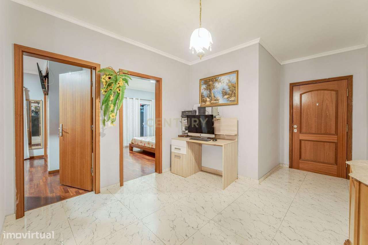 Apartamento T2 com vista mar-Atalaia, Caniço-13