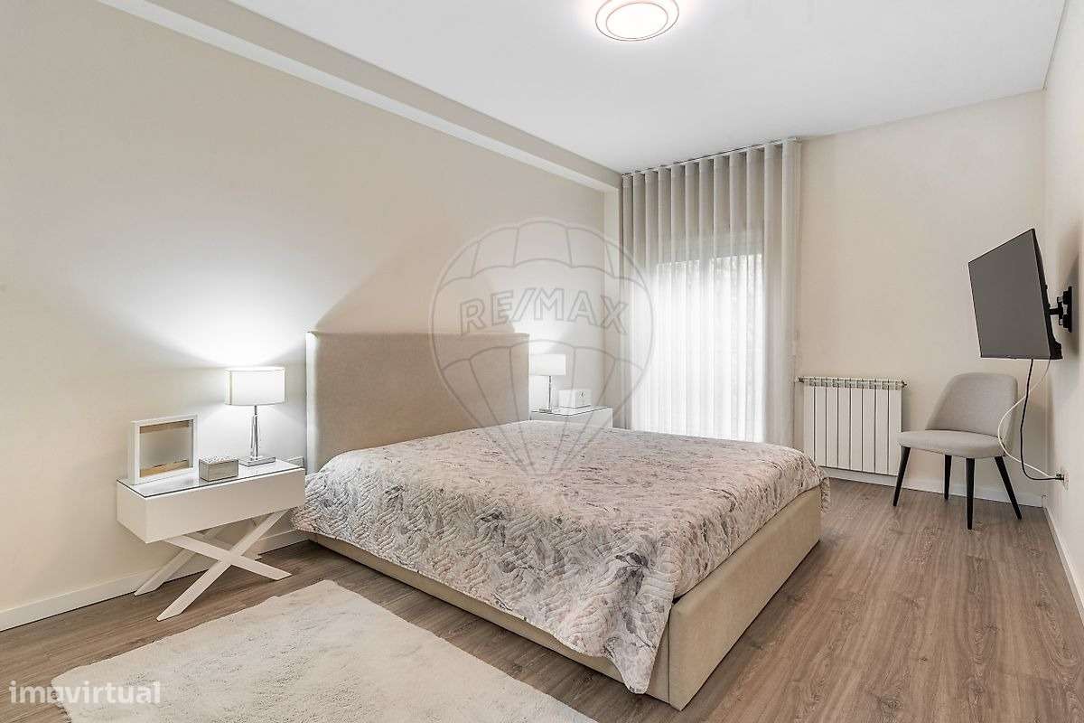 Apartamento T3 situado em Celeirós-9
