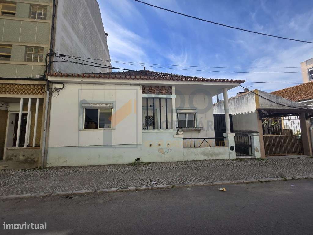 Moradia V2 Pinhal Novo-0