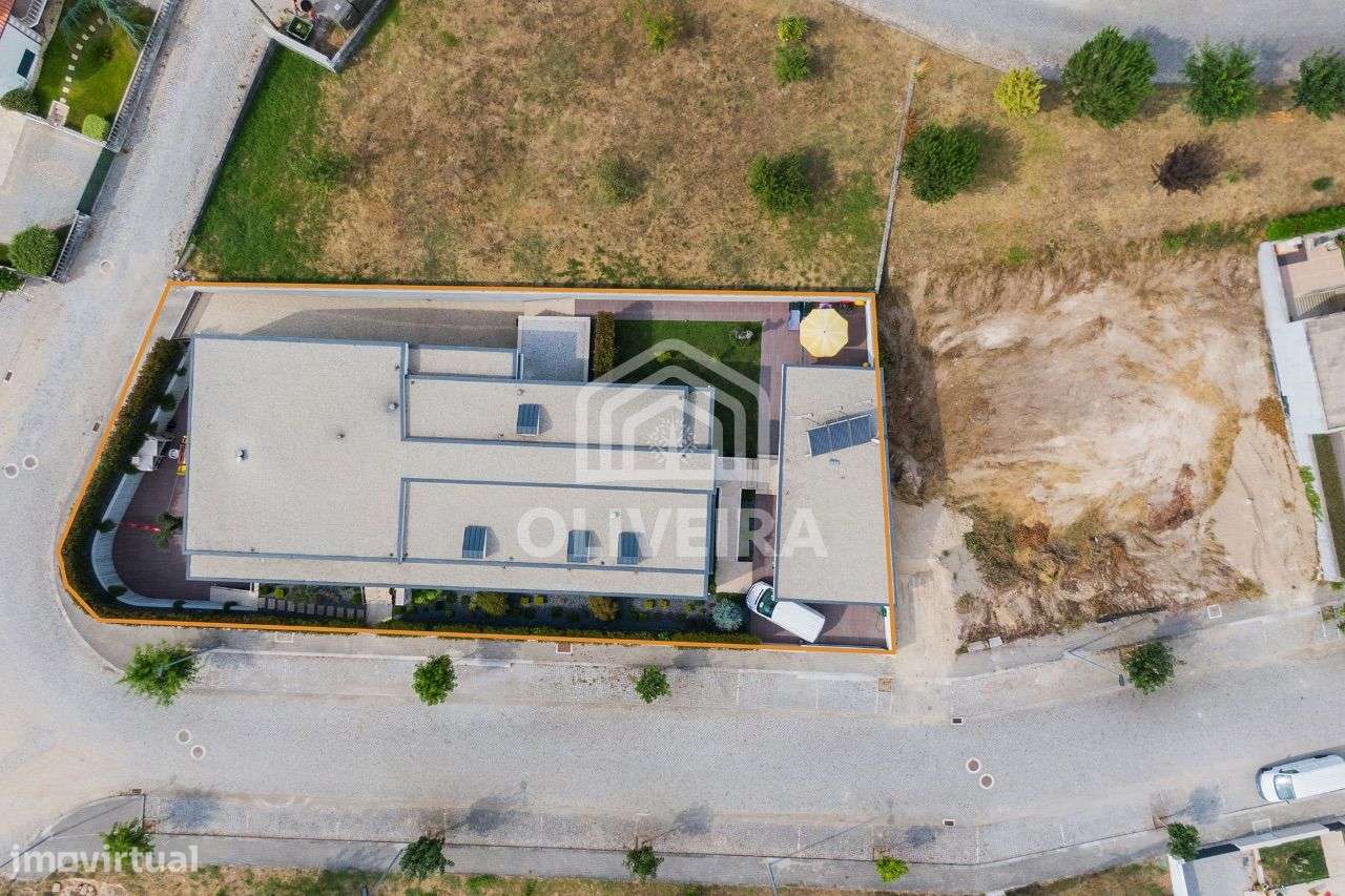 Moradia Térrea de Luxo em Barcelos-45