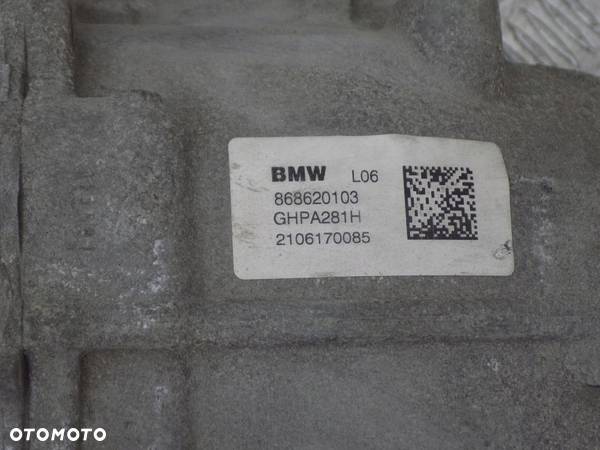 BMW 5 G30 G31 DYFER MOST TYLNY 8686201 2.81 - 3