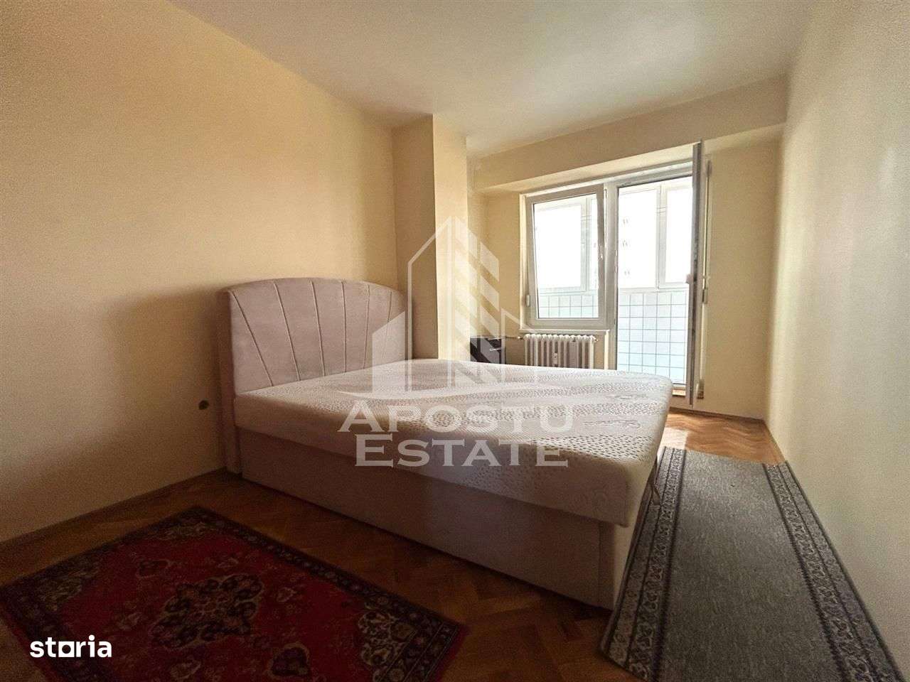 Apartament cu 4 camere central - Imagine principală: 2/8
