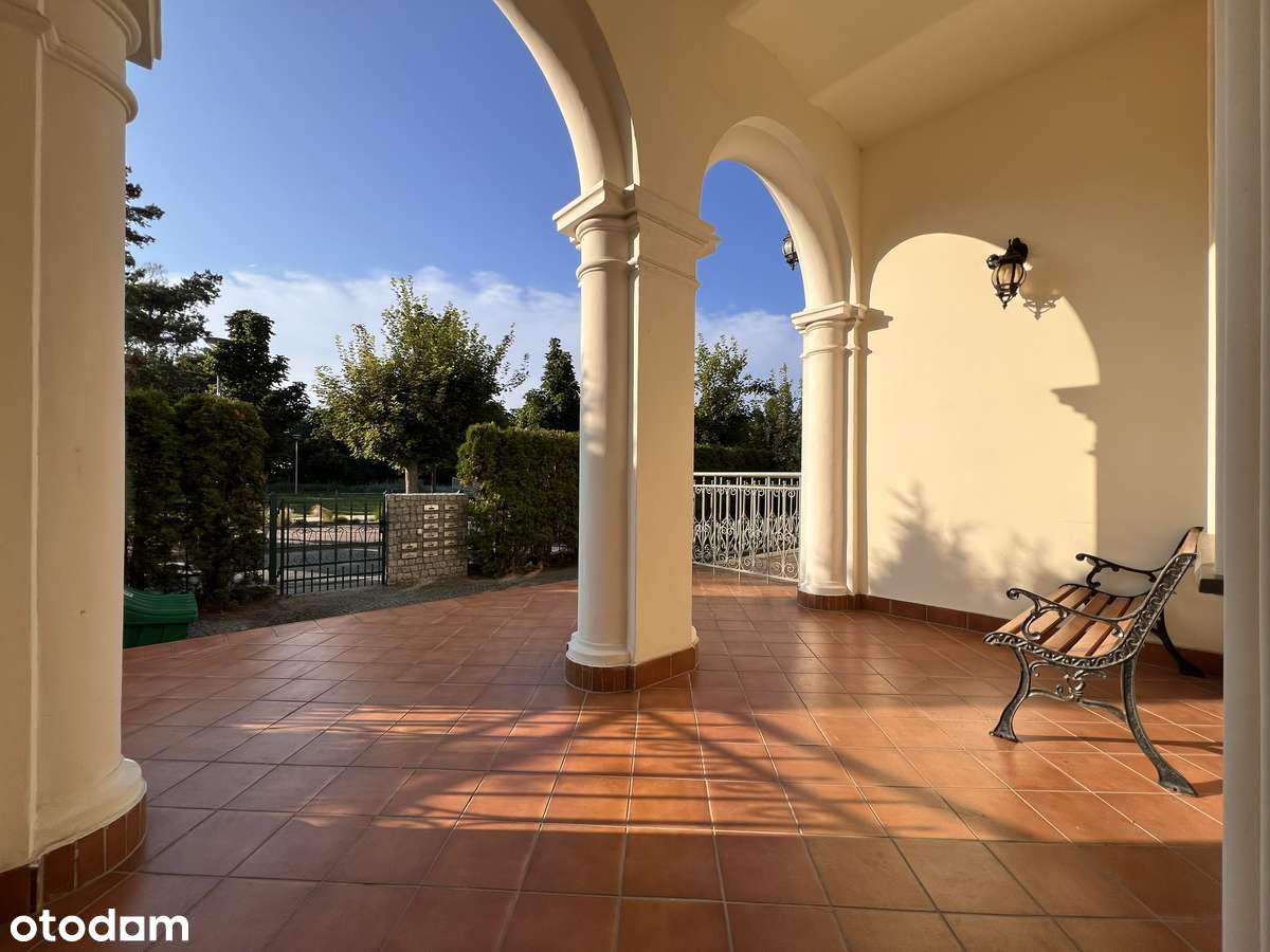 Apartament z tarasem w zabytkowej willi 50 m od morza Międzyzdroje-14