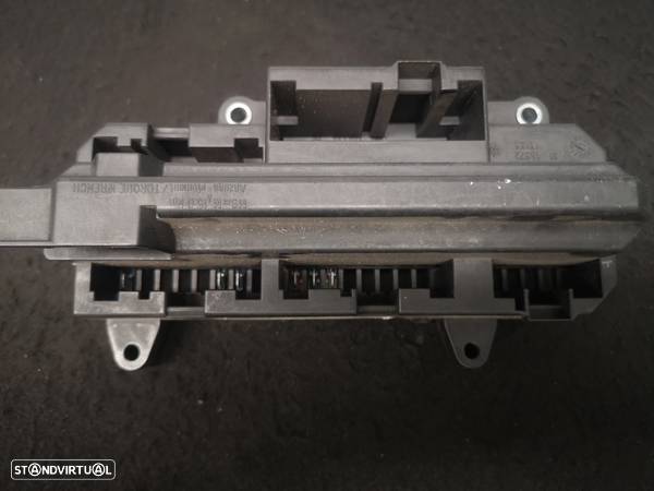 Caixa de FUSIVEIS BMW7 E65 E66 2002+ (2x no estoque) - 5