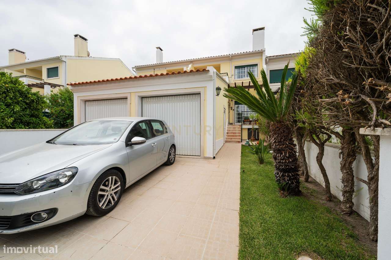 Moradia, com 5 quartos, em Pinheiros de Azeitão, Setúbal - garagem e p-15