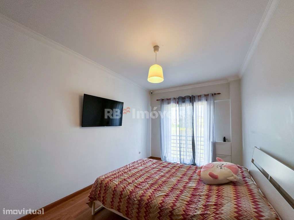 Apartamento T3 c/ Garagem, Sótão e 2 Varandas - Santarém-54