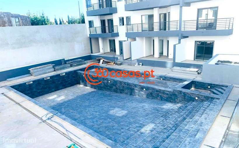 Apartamento T3 novo com piscina e garagem em Olhão-3